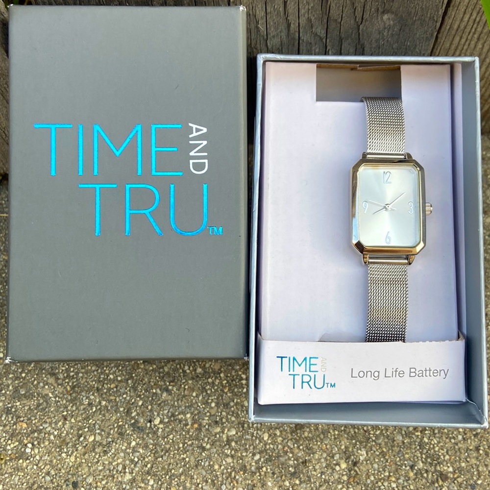 Time and Tru Ladies Silver Watch